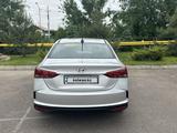 Hyundai Accent 2023 годаfor9 000 000 тг. в Алматы – фото 5