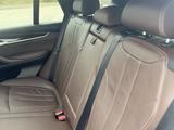 BMW X5 2017 года за 14 600 000 тг. в Уральск – фото 2