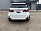 BMW X5 2017 года за 14 600 000 тг. в Уральск – фото 3