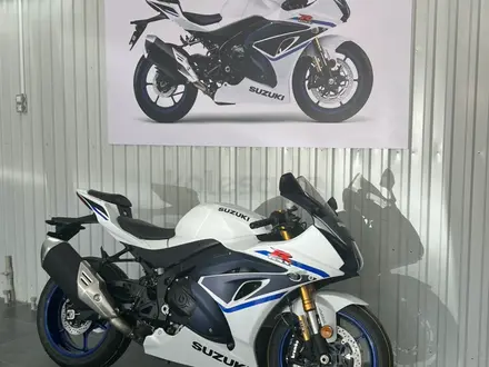 Suzuki  GSX-R1000R /САЛОН SUZUKI MOTO KZ/ 2023 года за 12 350 000 тг. в Алматы