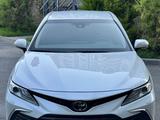 Toyota Camry 2023 годаүшін15 400 000 тг. в Шымкент – фото 2