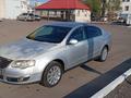 Volkswagen Passat 2006 года за 2 750 000 тг. в Астана – фото 4