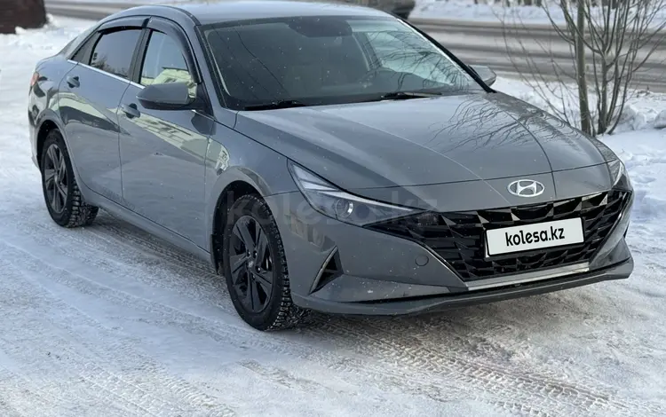 Hyundai Elantra 2020 годаfor9 500 000 тг. в Караганда