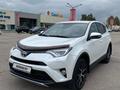 Toyota RAV4 2018 года за 13 100 000 тг. в Алматы