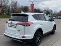 Toyota RAV4 2018 года за 13 100 000 тг. в Алматы – фото 3
