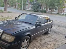 Mercedes-Benz E-Class, 1993