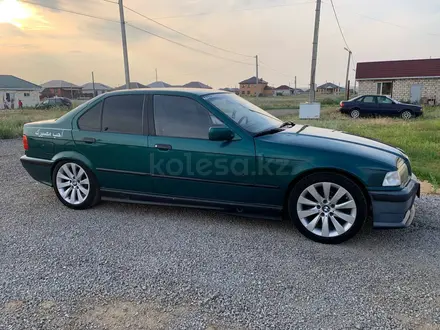 BMW 318 1992 года за 1 200 000 тг. в Актобе – фото 2