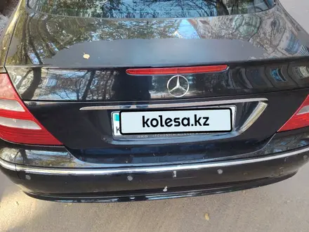 Mercedes-Benz E 320 2002 года за 4 500 000 тг. в Караганда – фото 3