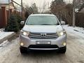 Toyota Highlander 2013 годаfor11 800 000 тг. в Алматы