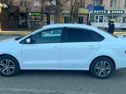 Volkswagen Polo 2014 года за 4 700 000 тг. в Актобе – фото 2