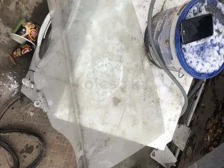 Стекло заднее правое ай 30 за 18 000 тг. в Алматы