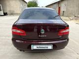 Skoda Superb 2011 года за 4 200 000 тг. в Шымкент – фото 4