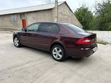 Skoda Superb 2011 года за 4 200 000 тг. в Шымкент – фото 3