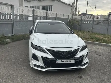 Toyota Camry 2019 года за 17 000 000 тг. в Тараз