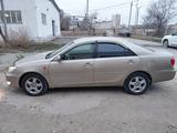 Toyota Camry 2004 года за 5 200 000 тг. в Атырау – фото 2