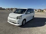 Toyota Voxy 2007 годаүшін5 200 000 тг. в Актау