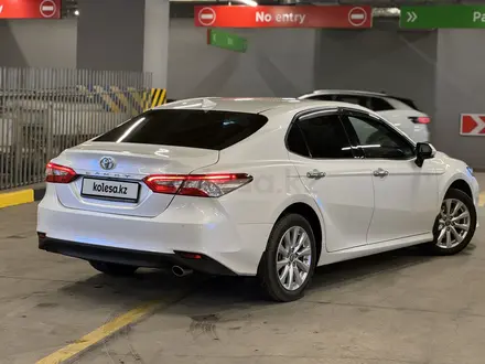 Toyota Camry 2019 года за 14 000 000 тг. в Алматы – фото 6