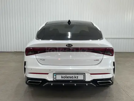 Kia K5 2021 года за 9 729 457 тг. в Астана – фото 4