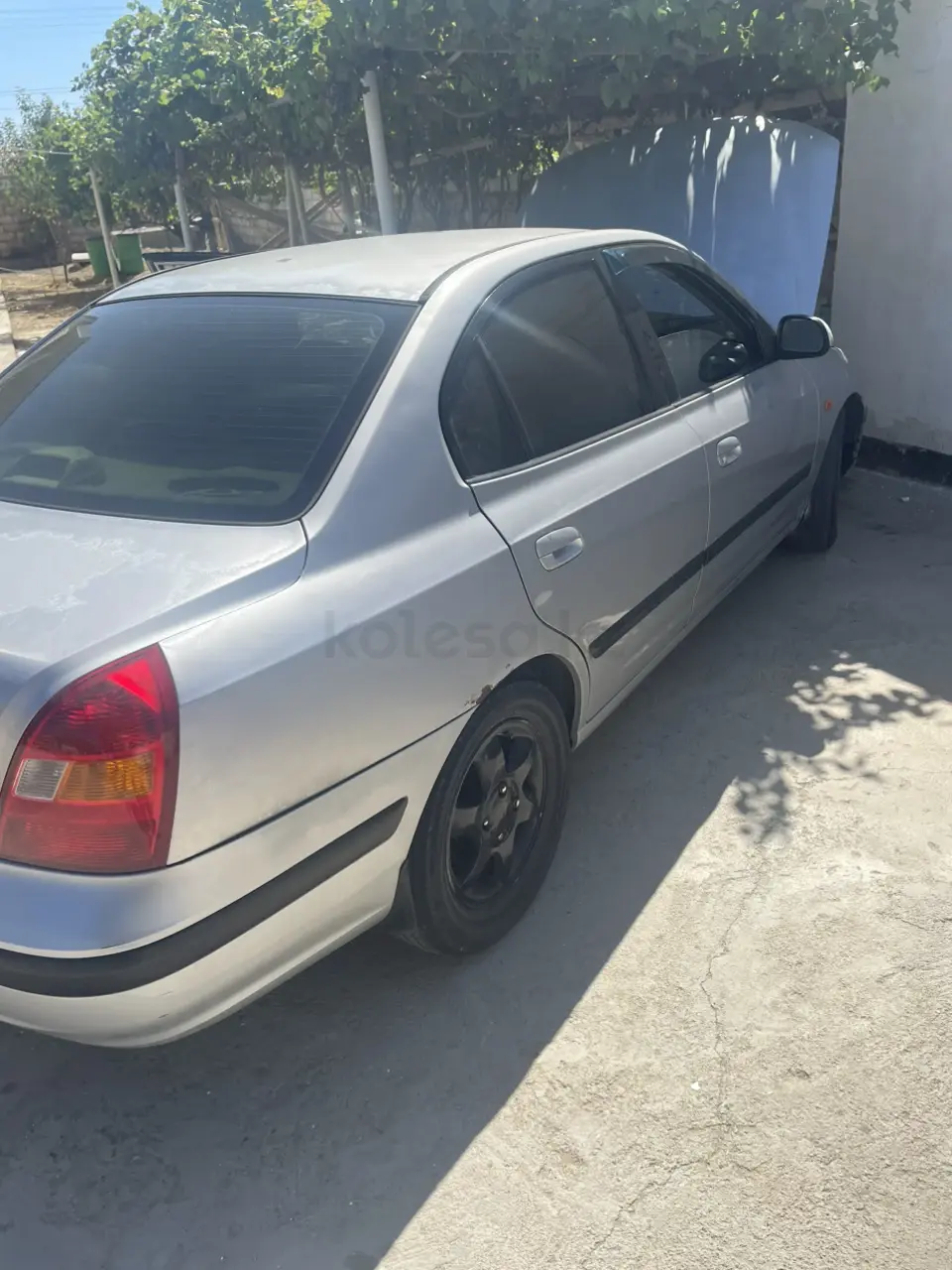 Hyundai Elantra, 2002