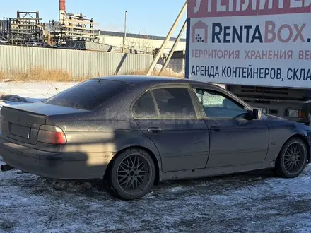 BMW 530 2002 года за 5 500 000 тг. в Астана – фото 11