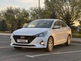 Hyundai Accent 2021 года за 7 300 000 тг. в Костанай – фото 2