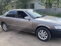 Toyota Camry 1999 годаүшін2 700 000 тг. в Семей