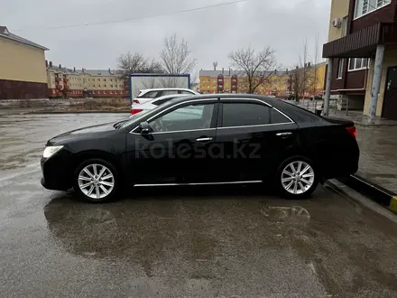 Toyota Camry 2013 года за 8 100 000 тг. в Актобе – фото 3