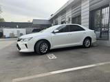 Toyota Camry 2015 года за 10 800 000 тг. в Алматы – фото 4