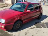 Volkswagen Golf 1993 года за 550 000 тг. в Атырау