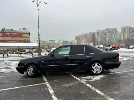 Mercedes-Benz E 320 1997 года за 3 500 000 тг. в Алматы – фото 11