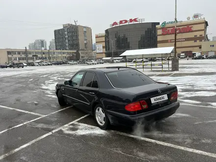 Mercedes-Benz E 320 1997 года за 3 500 000 тг. в Алматы – фото 16