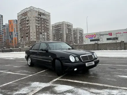 Mercedes-Benz E 320 1997 года за 3 500 000 тг. в Алматы – фото 5