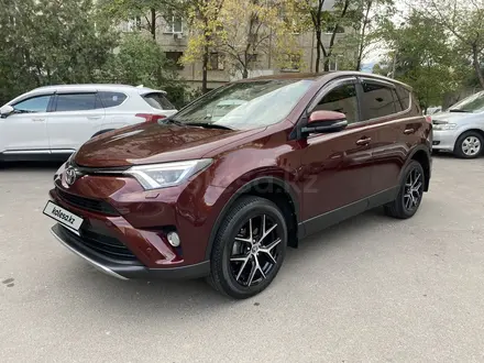 Toyota RAV4 2018 года за 13 000 000 тг. в Алматы – фото 2