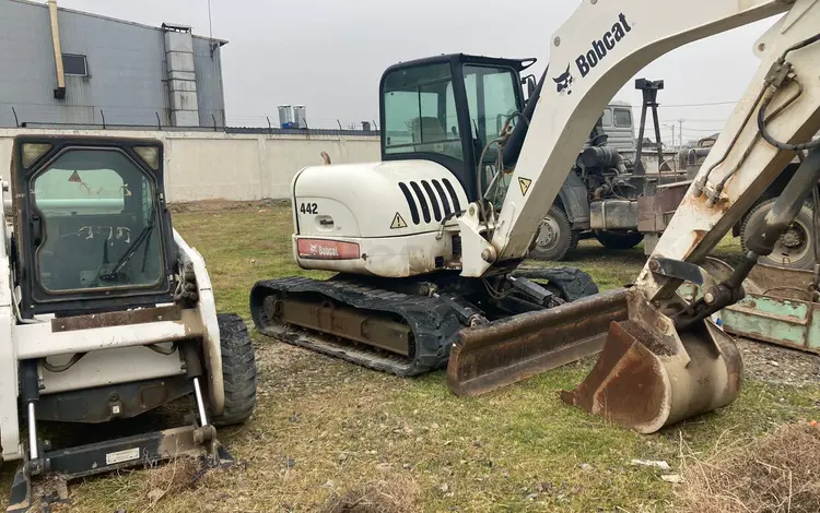 Bobcat  Гусеничные 2009 года за 12 000 000 тг. в Астана