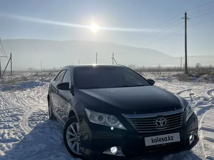 Toyota Camry 2014 года за 10 000 000 тг. в Алматы