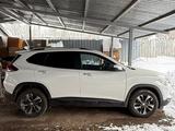 Chevrolet Tracker 2023 года за 8 900 000 тг. в Тараз – фото 2