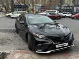 Toyota Camry 2021 года за 14 000 000 тг. в Тараз