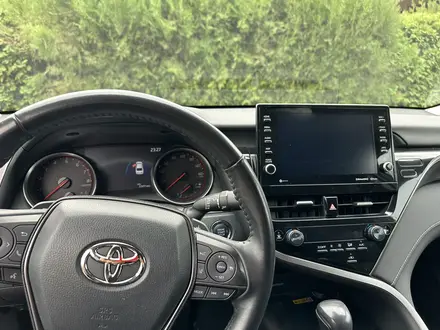 Toyota Camry 2021 года за 14 000 000 тг. в Тараз – фото 33