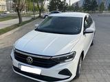 Volkswagen Polo 2022 года за 11 100 000 тг. в Астана