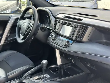 Toyota RAV4 2017 года за 11 990 000 тг. в Актобе – фото 7