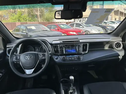 Toyota RAV4 2017 года за 11 990 000 тг. в Актобе – фото 9