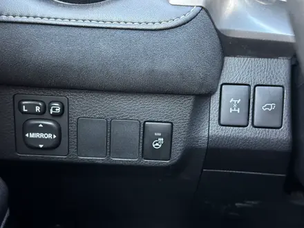 Toyota RAV4 2017 года за 11 990 000 тг. в Актобе – фото 14