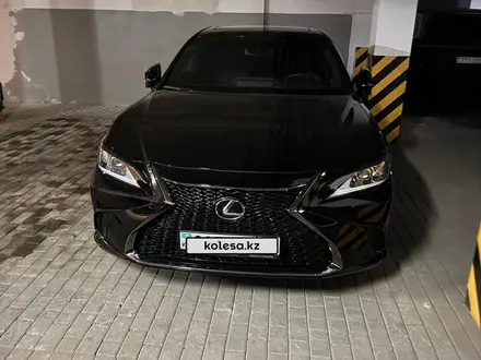 Lexus ES 350 2022 года за 29 000 000 тг. в Алматы – фото 12