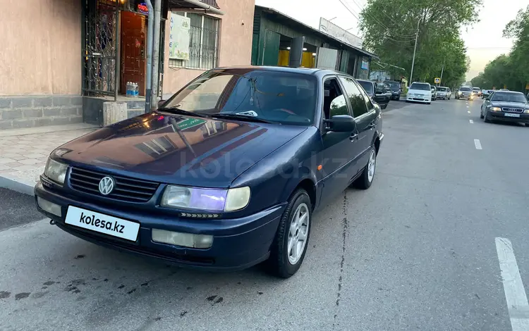 Volkswagen Passat 1995 годаүшін1 300 000 тг. в Алматы