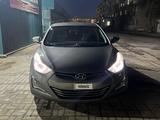 Hyundai Elantra 2014 года за 3 800 000 тг. в Атырау – фото 2