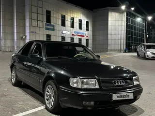 Audi 100