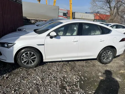 BYD Qin Plus 2024 года за 10 600 000 тг. в Алматы – фото 5