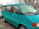 Volkswagen Multivan 1994 годаүшін3 100 000 тг. в Усть-Каменогорск