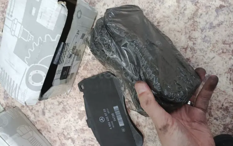 Колодки тормозные мерседес W212 W213 E 63 AMG за 170 000 тг. в Астана
