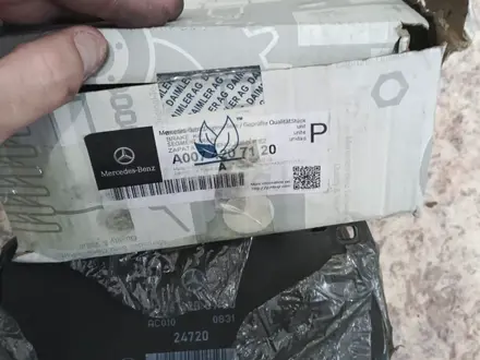 Колодки тормозные мерседес W212 W213 E 63 AMG за 170 000 тг. в Астана – фото 2